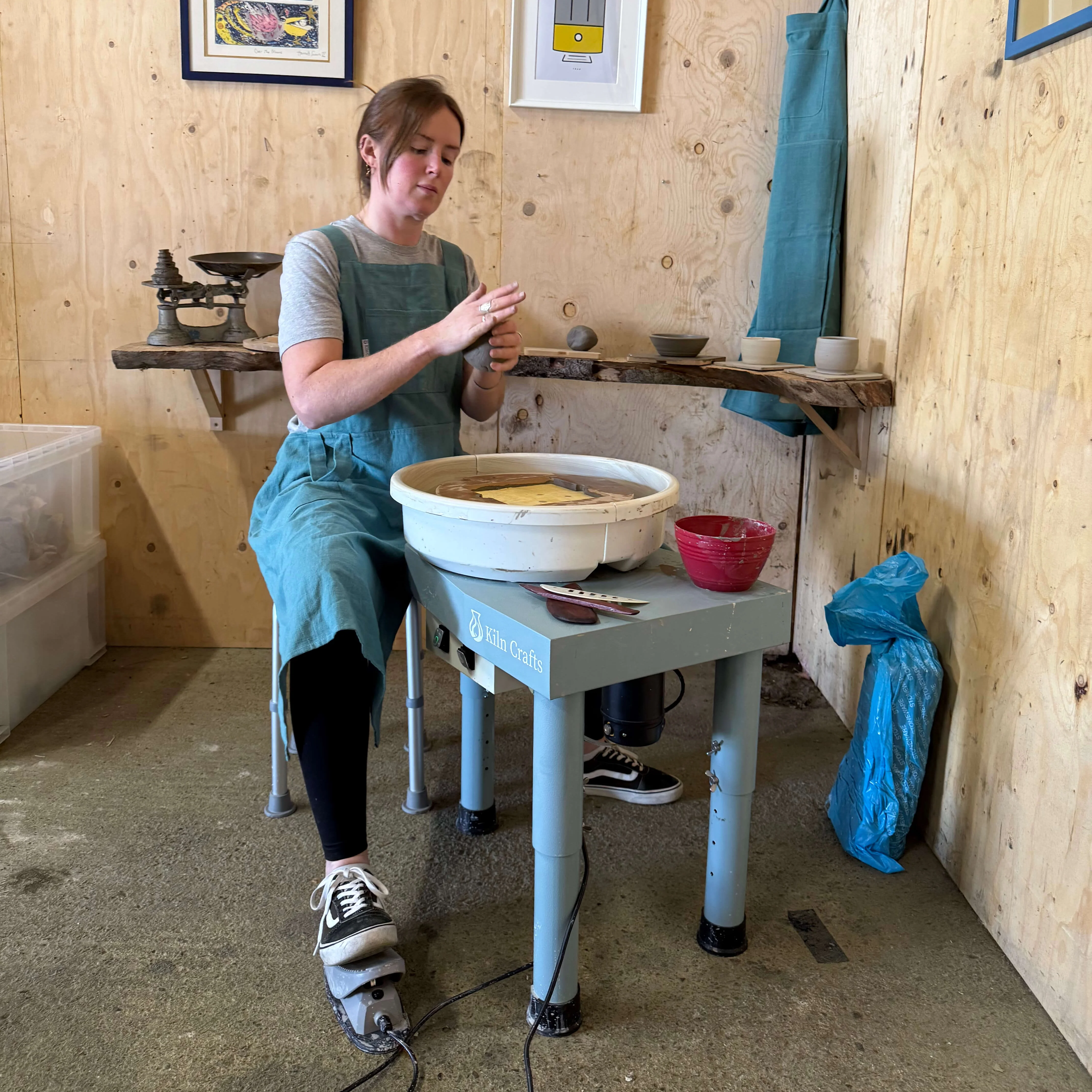 Kiln Crafts Daisy Pottery Wheel Package - Image 9