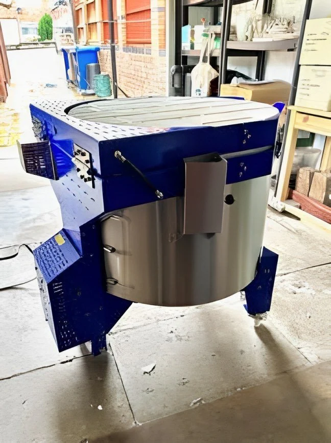 Kilncare Ikon V46 Top Load Pottery Kiln + Free Furniture - Image 8